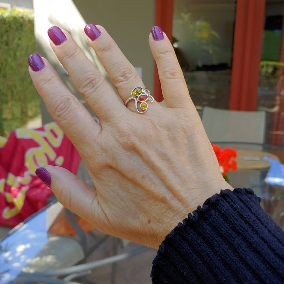 Amber and Sterling Silver Sculptured Ring - Picture 6 of 7